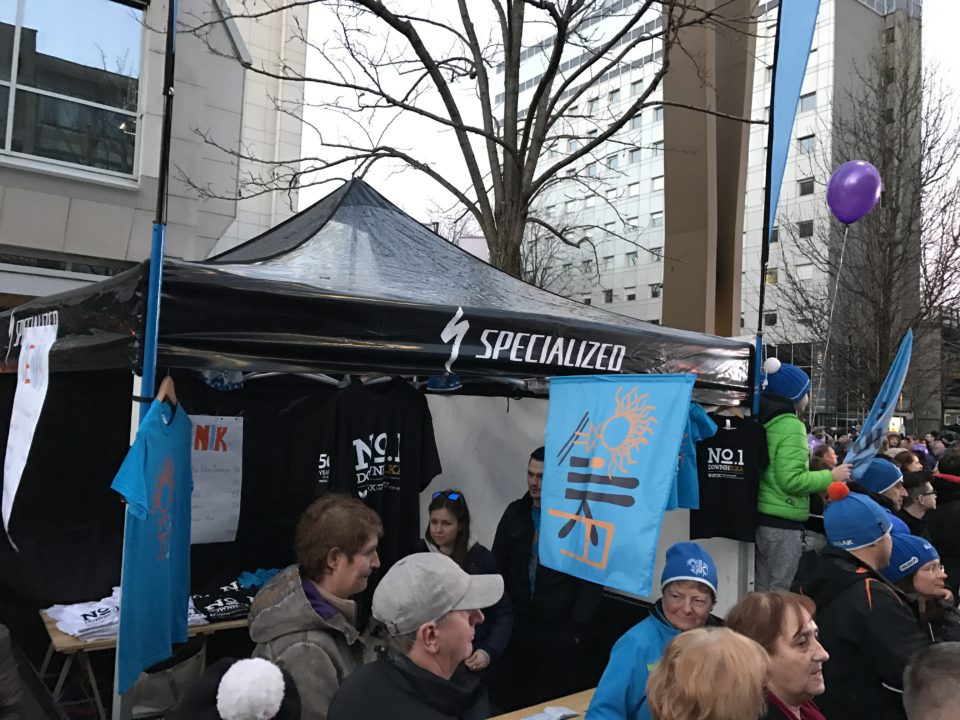 20170219_163935479_iOS